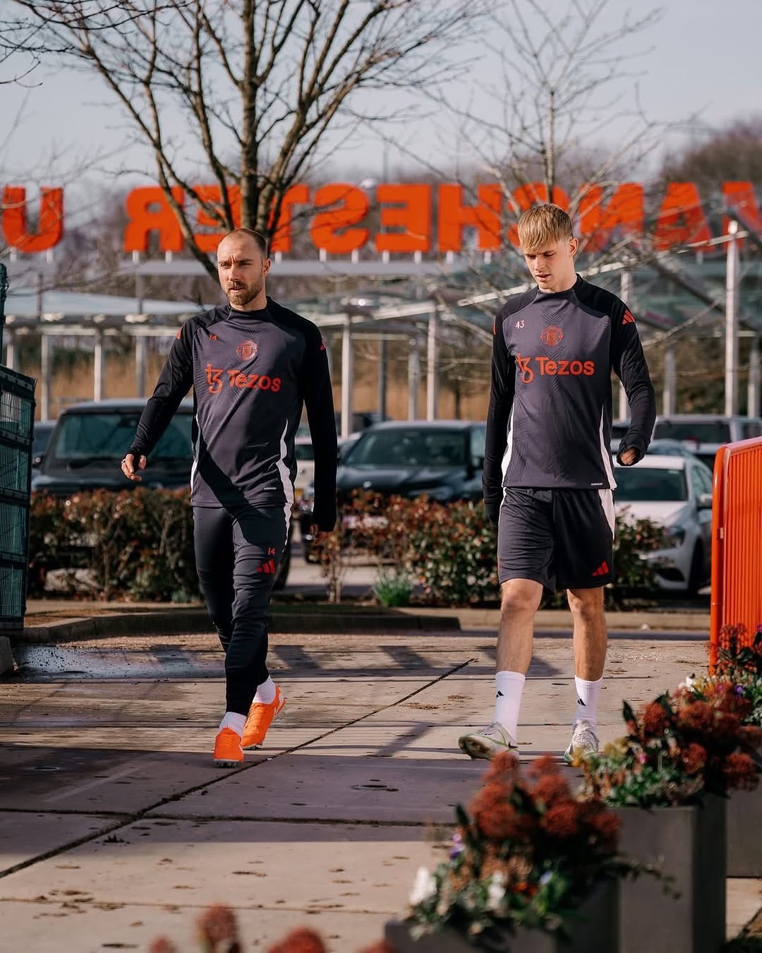 九游娱乐app下载-集结日马赛备战中超关键时刻北京国安调整名单以备欧联之后，曼联清晨门线救险