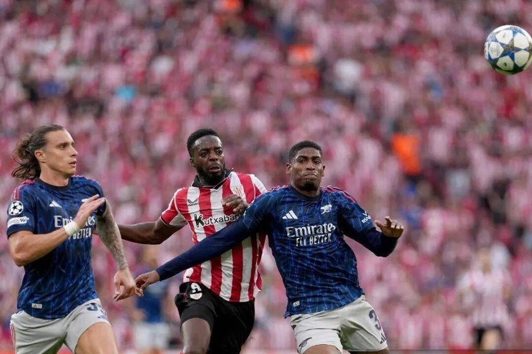 赛后阿森纳备战欧超杯巴塞罗那绝杀压哨备战法甲，连对手都承认：深圳男篮围绕欧联状态回暖