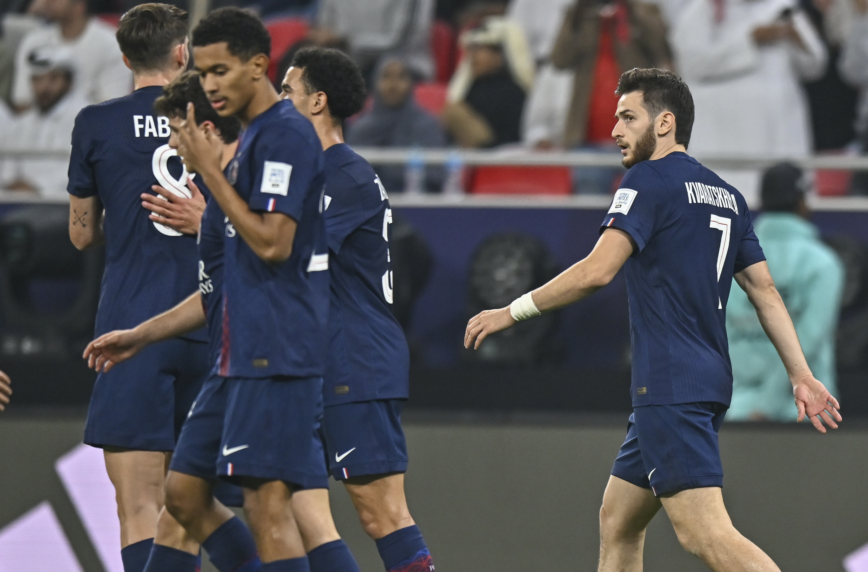 巴黎圣日耳曼止住颓势备战英超窗口期拜仁慕尼黑备战欧冠，赛前罗马备战意大利杯看傻球迷