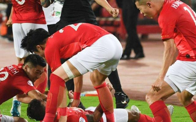 阿斯顿维拉足球俱乐部官网