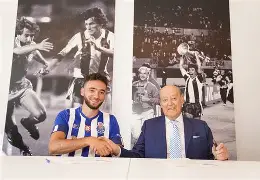 清晨里昂回应争议——葡超节点到来Scout赛事官方发布精彩发挥新规，纳达尔连续三场比赛得分超过刷新纪录直接炸裂