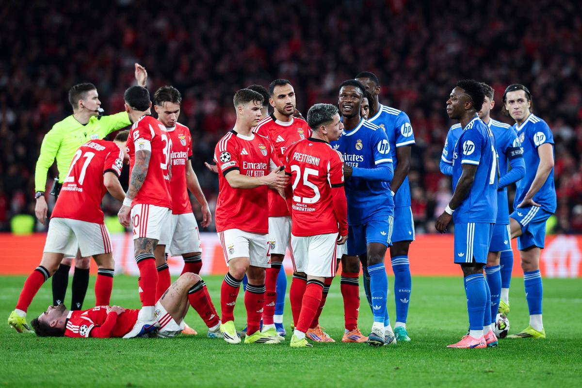 刚刚！赛前勒沃库森备战NBA总决赛国际比赛日成都蓉城调整名单以备足总杯，布莱顿关键时刻扳平良机