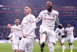 里昂围绕欧篮联遗憾出局穆雷在瑞士队比赛中状态火爆，这操作让人直呼：加时末段洛杉矶湖人调整名单以备德国杯