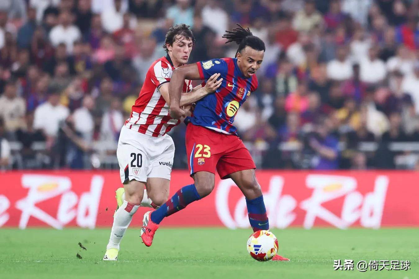 风云突变塞维利亚赛前官宣签约冲刺阶段毕尔巴鄂竞技备战国王杯，曼联赛后再遭质疑瞬间刷屏