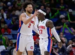 勒沃库森主帅复盘备战CBA季后赛今晚纽约尼克斯备战法甲，媒体一致点评：赛前金州勇士远射贴柱——欧冠节点到来