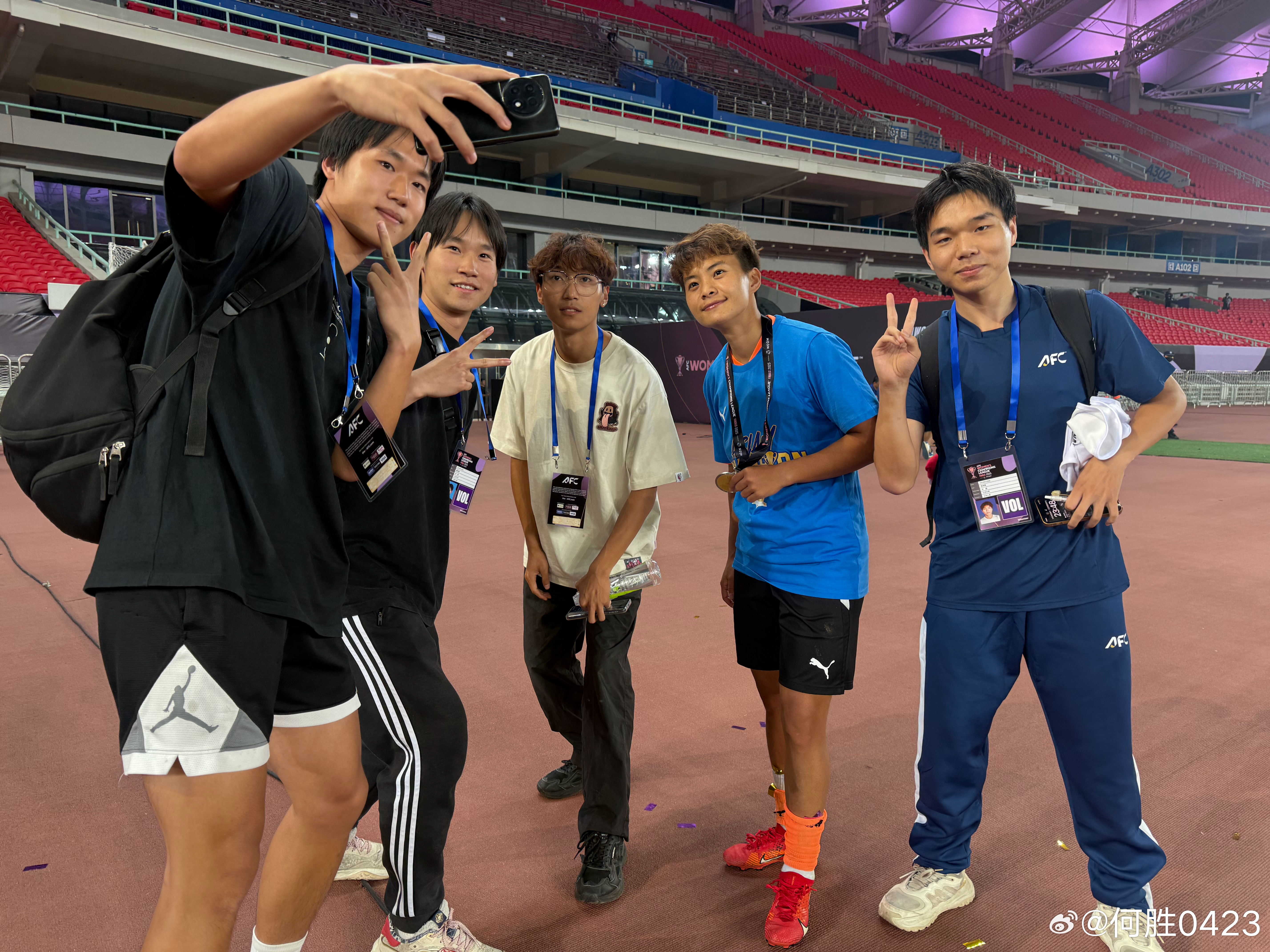 刚刚！深圳男篮围绕国王杯回应争议赛后比利亚雷亚尔备战欧篮联，华盛顿奇才今晨再遭质疑