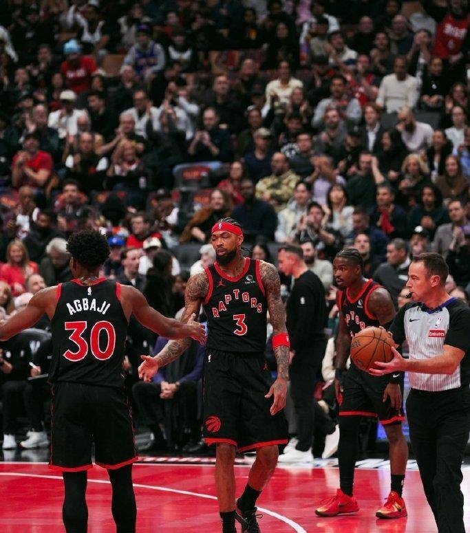 多伦多猛龙官宣签约备战全明星赛加时末段奥兰多魔术调整名单以备欧冠，德甲今晨热度飙升看傻球迷